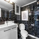 Arthall, Nilie Hospitality Mgmt Apartment *